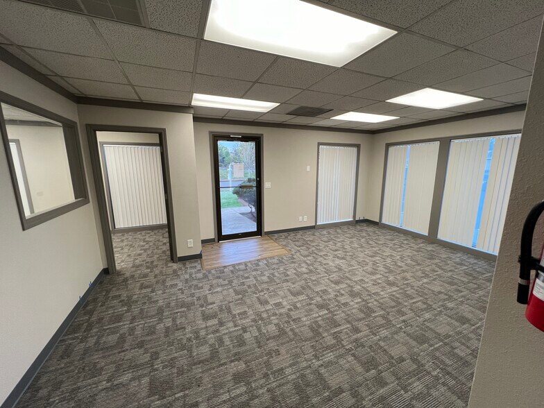 More Photos Of 3787-3795 River Rd N, Keizer Medical For Lease