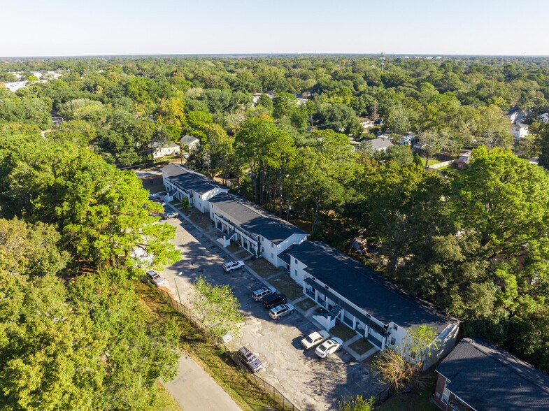More Photos Of 1815 Sumner Ave, Charleston Apartments For Sale