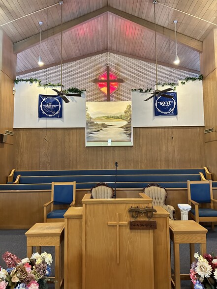More Photos Of 2108 McKinley Ave, Fort Worth Religious Facility For Sale