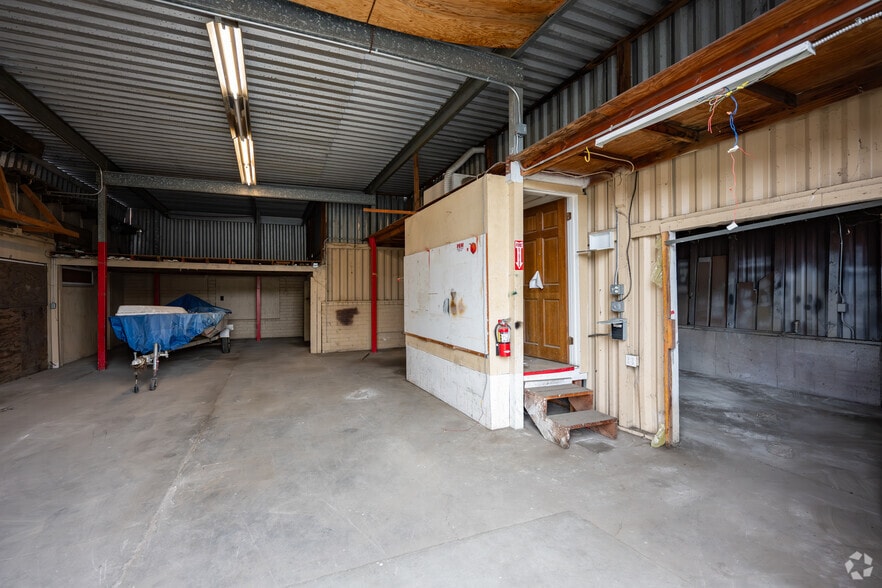 More Photos Of 3503 Pacheco Blvd, Martinez Warehouse For Lease