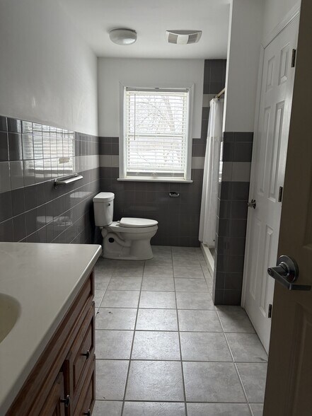 More Photos Of 5 Campbell Ln, Phoenixville Apartments For Sale