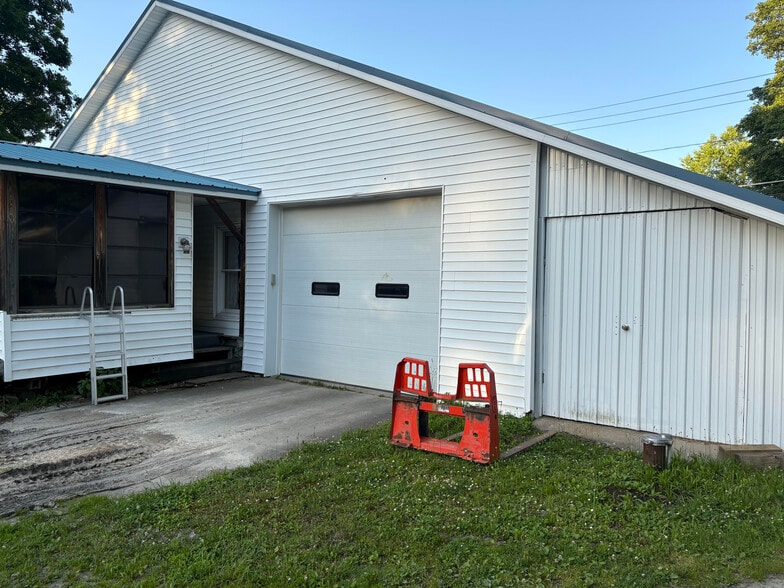 More Photos Of 2745 Shadyside Rd, Findley Lake Marina For Sale