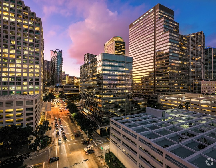 More Photos Of 777 Brickell Ave, Miami Office For Lease