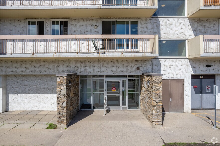 More Photos Of 411 14th St NW, Calgary Apartments For Lease