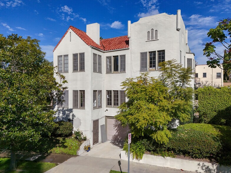 More Photos Of 1040 S Longwood Ave, Los Angeles Apartments For Sale