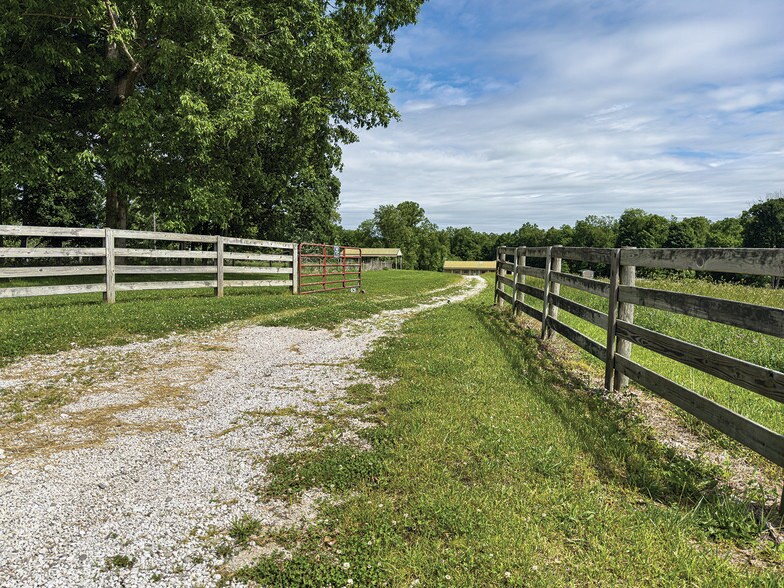 More Photos Of 2475 W County Road 1050 S, Cloverdale Land For Sale
