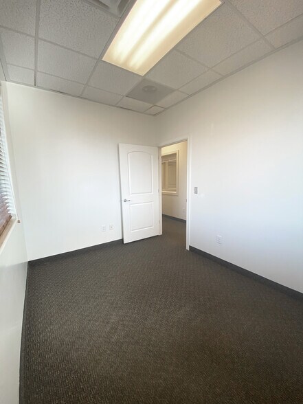 More Photos Of 3381 W Mayflower Ave, Lehi Office For Lease