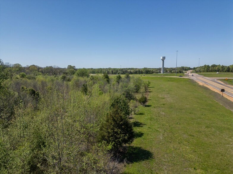 More Photos Of U.S HWY 82, Starkville Land For Sale