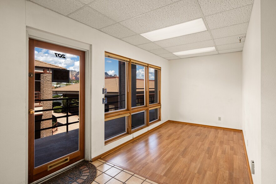 More Photos Of 2155 W State Route 89A, Sedona Office For Sale