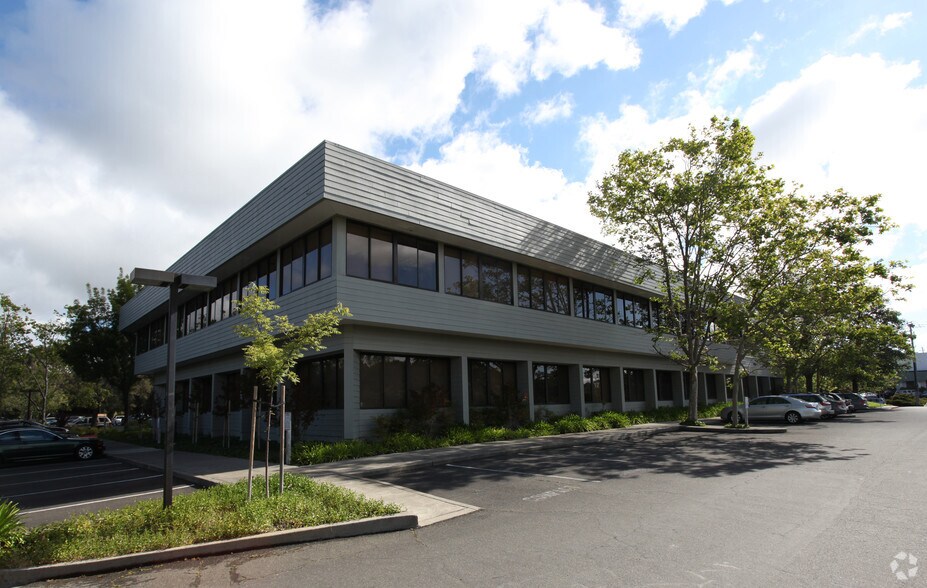 More Photos Of 300 Tamal Plz, Corte Madera Office Residential For Lease