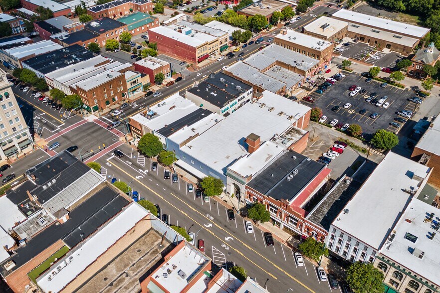 More Photos Of 111 S Main St, Salisbury Office For Sale