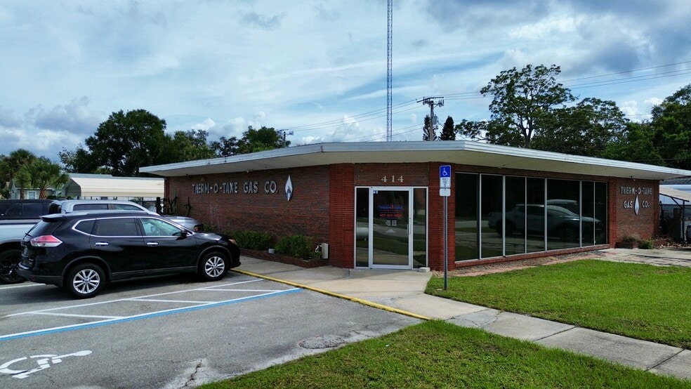 More Photos Of 414 W 9th St, Sanford Office For Sale