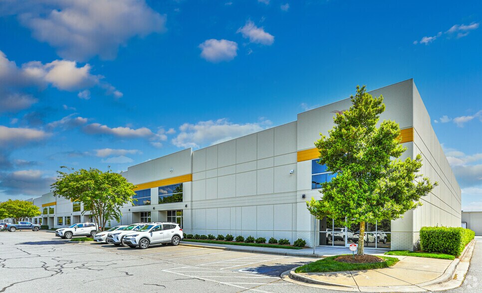 Primary Photo Of 3845 Shopton Rd, Charlotte Light Distribution For Lease