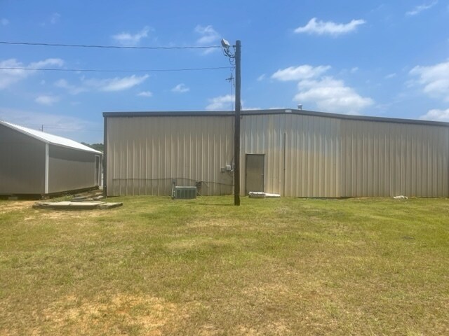 More Photos Of 119 Soperton Ave, East Dublin General Retail For Sale