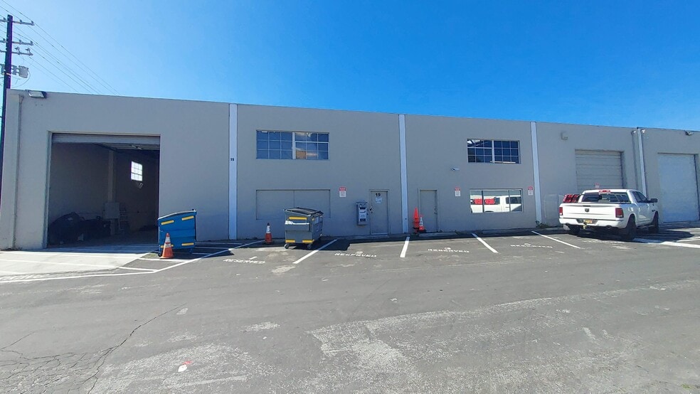 More Photos Of 19-21 Karen Rd, Belmont Industrial For Lease