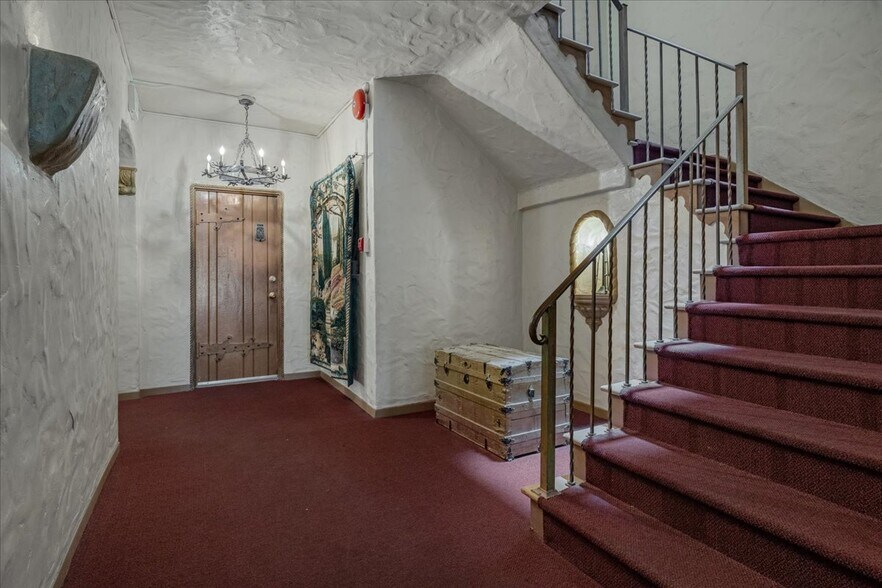 More Photos Of 15 Hawthorne Way, San Jose Apartments For Sale