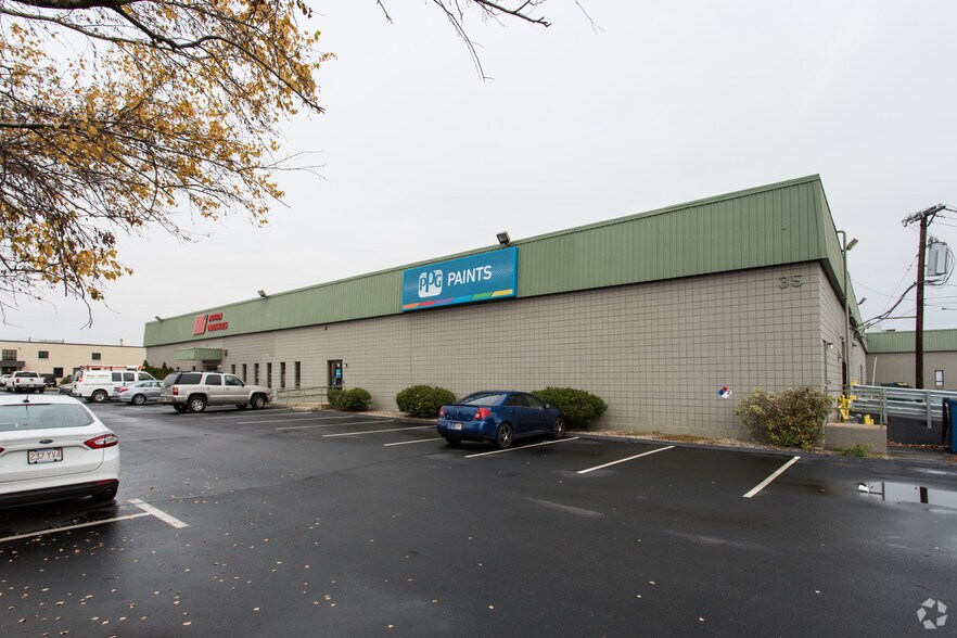 More Photos Of 35 Industrial Pky, Woburn Warehouse For Lease