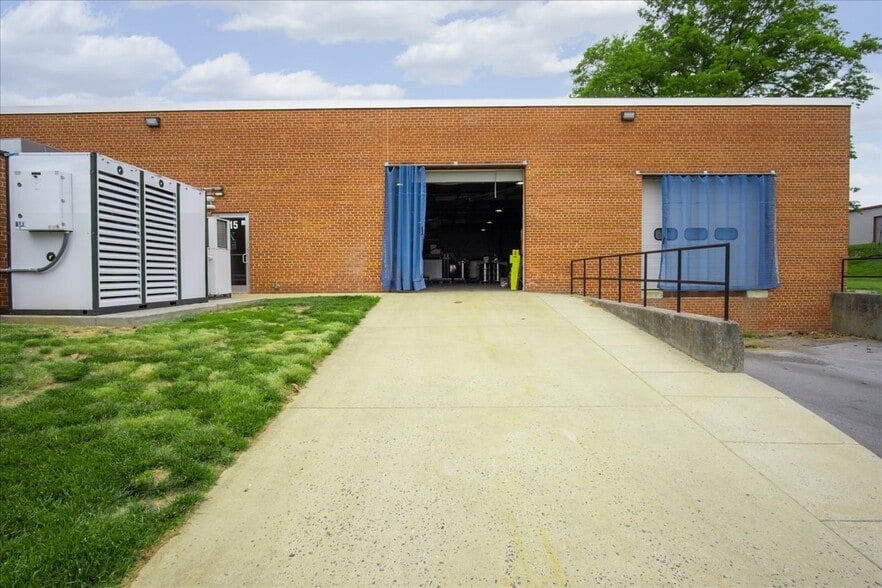 More Photos Of 1341 Hughes Ford Rd, Frederick Light Manufacturing For Lease
