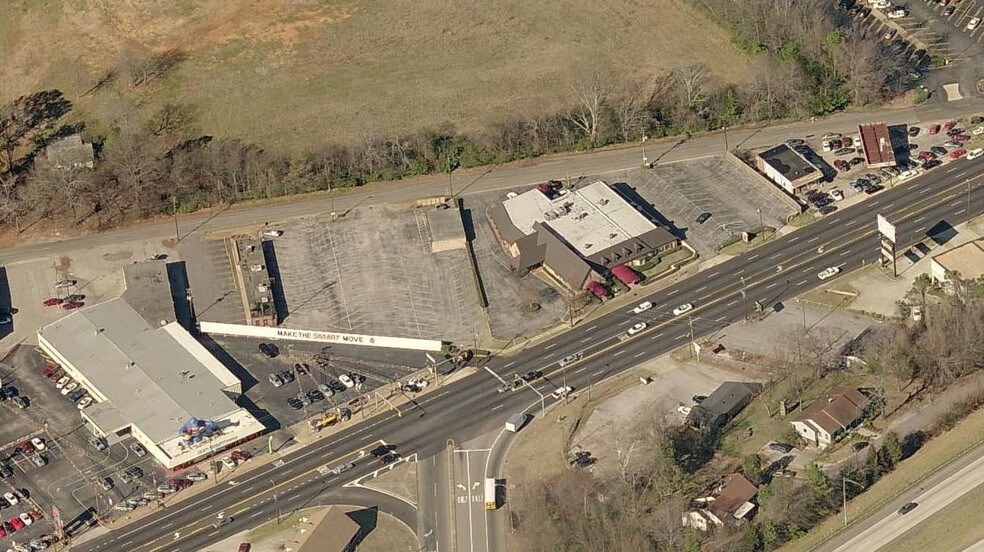 More Photos Of 9012 Parkway E, Birmingham Funeral Home For Sale