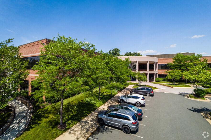 Primary Photo Of 14840 Conference Center Dr, Chantilly Unknown For Lease