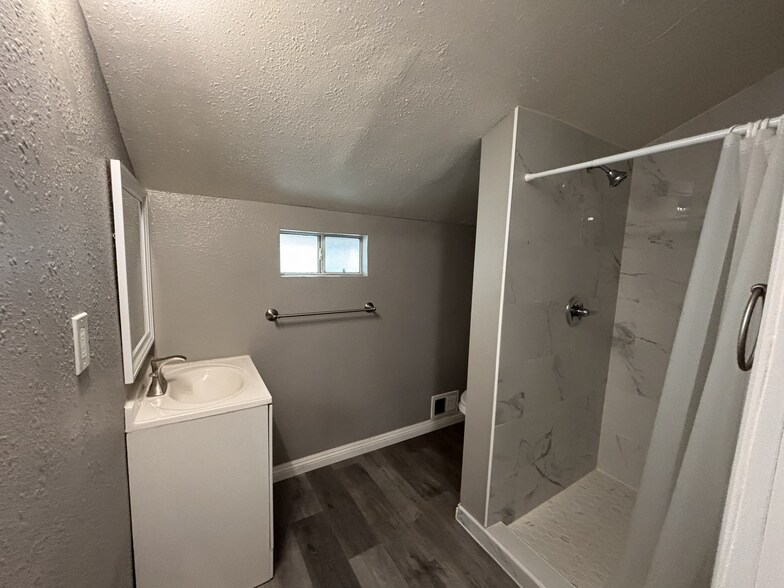 More Photos Of 1000 N Sloan Ave, Compton Multifamily For Sale