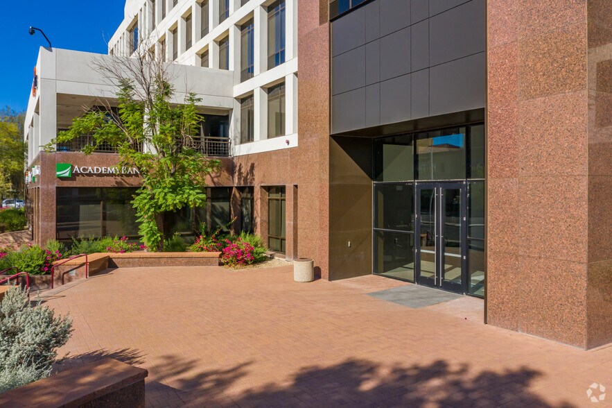 More Photos Of 7150 E Camelback Rd, Scottsdale Office For Lease