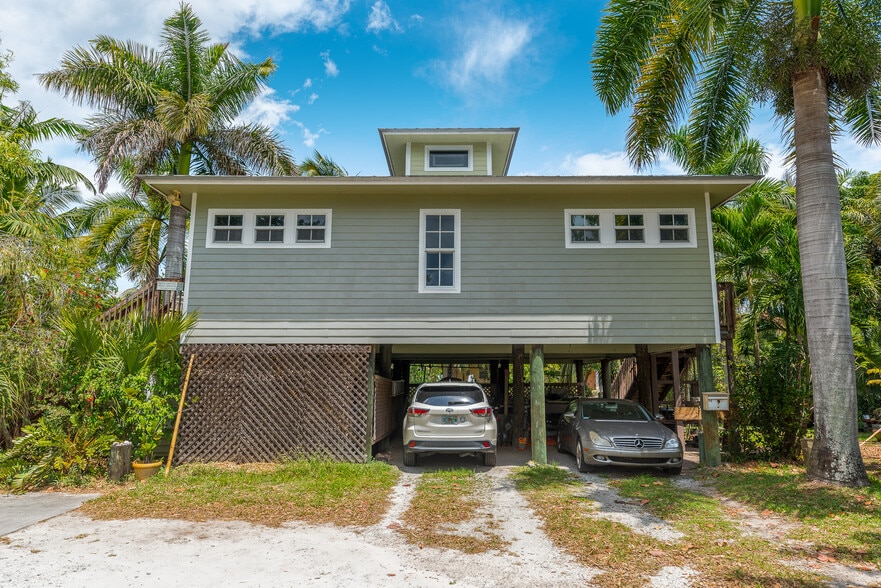 More Photos Of 201 Sw 6th St, Stuart Office For Sale