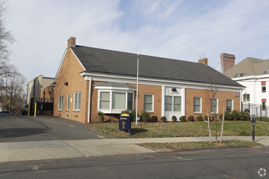 More Photos Of 352-362 Union St, Elizabeth Skilled Nursing Facility For Sale