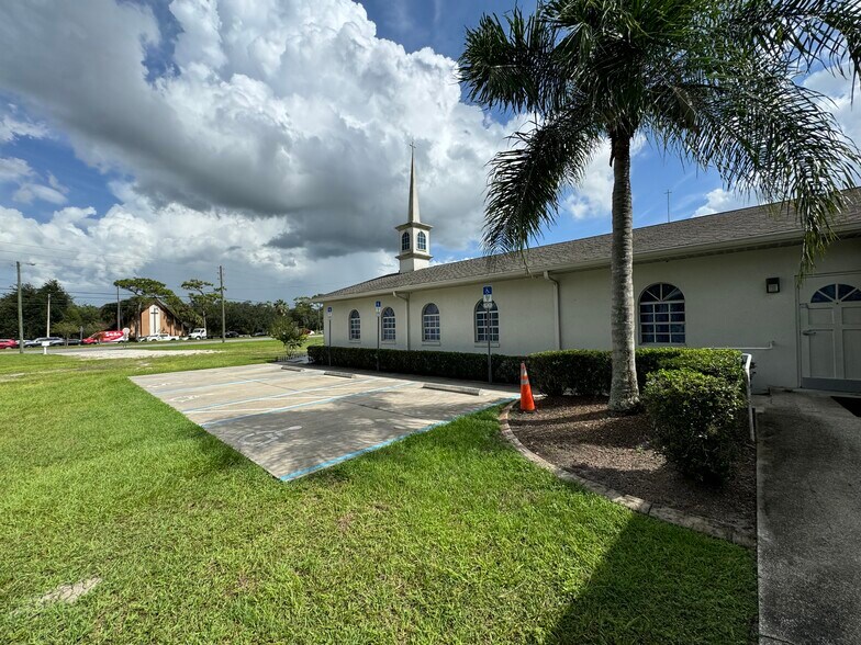 More Photos Of 2400 S Goldenrod Rd, Orlando Religious Facility For Sale