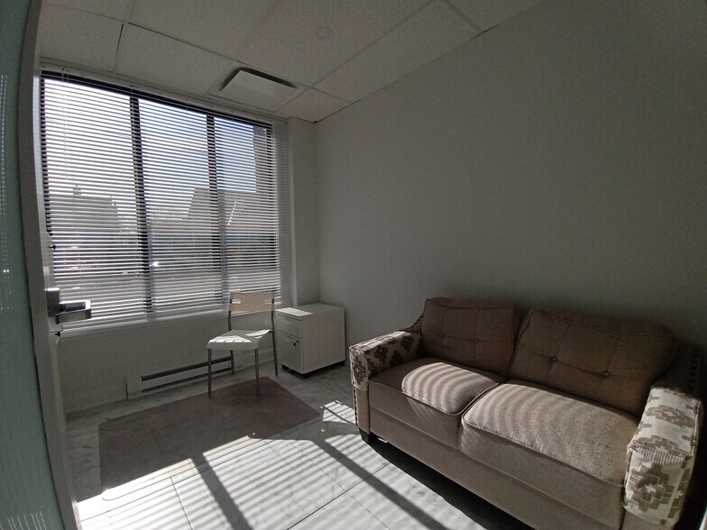More Photos Of 69 Kempster Ave, Ottawa Office For Sale