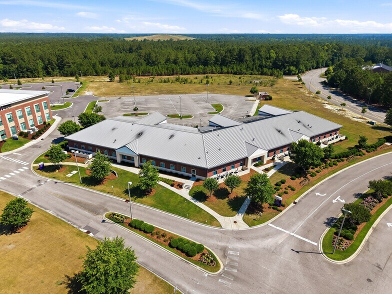 More Photos Of 584 Hospital Dr NE, Bolivia Medical For Lease