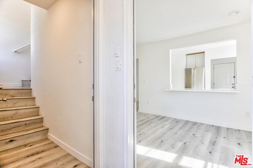 More Photos Of 158 N Edgemont St, Los Angeles Multifamily For Sale