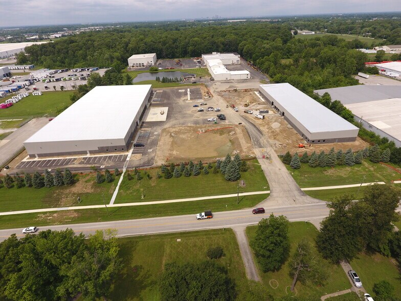 More Photos Of 910 Post Rd, Indianapolis Distribution For Sale