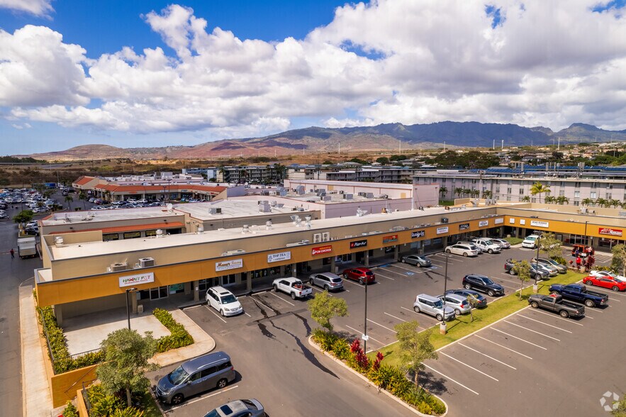 More Photos Of 94-226 Leoku St, Waipahu Storefront For Lease