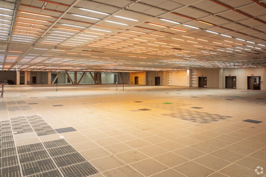 More Photos Of 1615 Garden of the Gods Rd, Colorado Springs Unknown For Lease