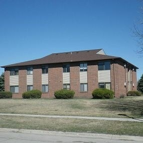 Primary Photo Of 1605 Collins St, Webster City Apartments For Sale