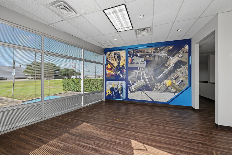 More Photos Of 10845 Strang Rd, La Porte Warehouse For Lease