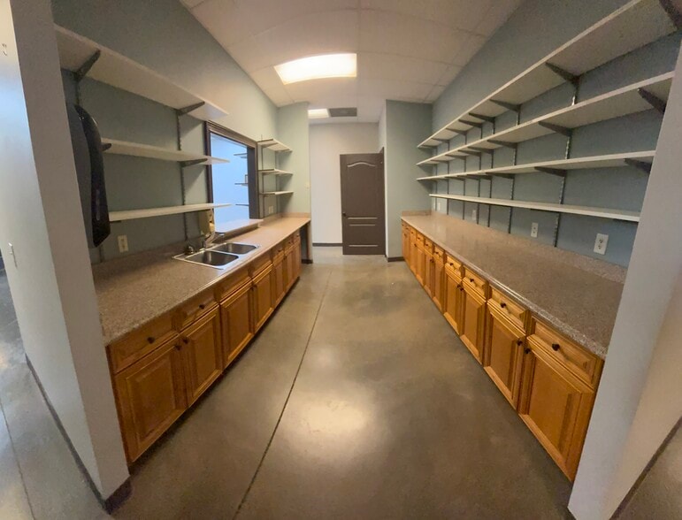 More Photos Of 1675 Peachtree Pky, Cumming Unknown For Lease