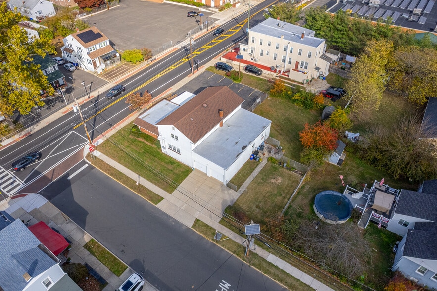 More Photos Of 40 W Kings Hwy, Mount Ephraim Office For Sale