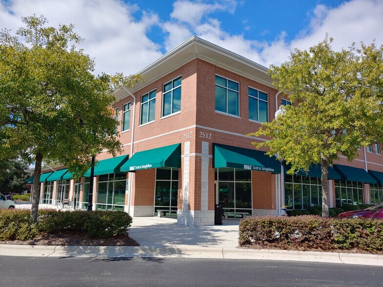 More Photos Of 2520 Independence Blvd, Wilmington Medical For Lease