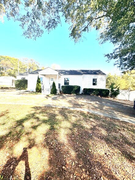 More Photos Of 1741 Spring St, Smyrna Medical For Lease