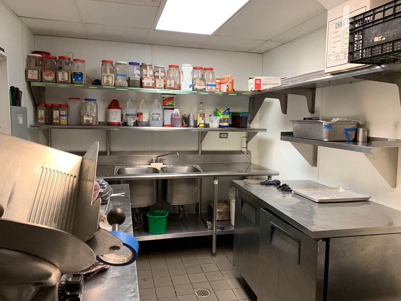 More Photos Of 1969 N Halsted St, Chicago Restaurant For Lease