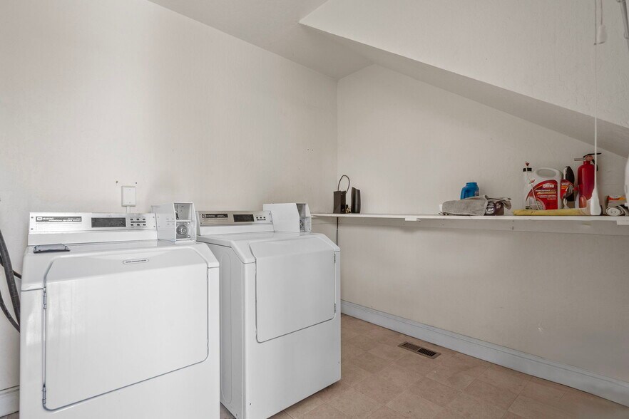 More Photos Of 650 Elko Ave, Reno Multifamily For Sale