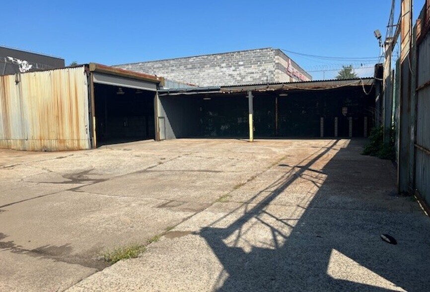 More Photos Of 134 Junius St, Brooklyn Land For Lease