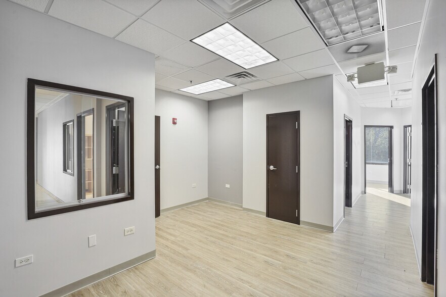 More Photos Of 14489 John Humphrey Dr, Orland Park Medical For Sale