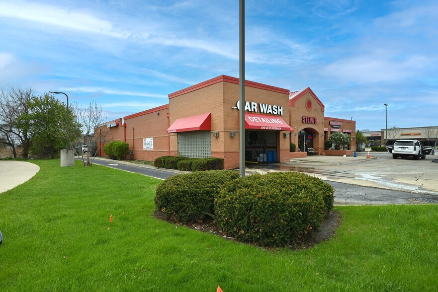 More Photos Of 5008 Ace Ln, Naperville Carwash For Sale