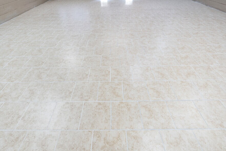 More Photos Of 103 W Main St, Itasca Storefront Retail Office For Sale