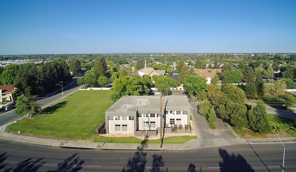 More Photos Of 8338 West Ln, Stockton Office For Sale