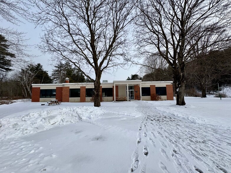 Primary Photo Of 19 Archertown Rd, Orford Distribution For Sale