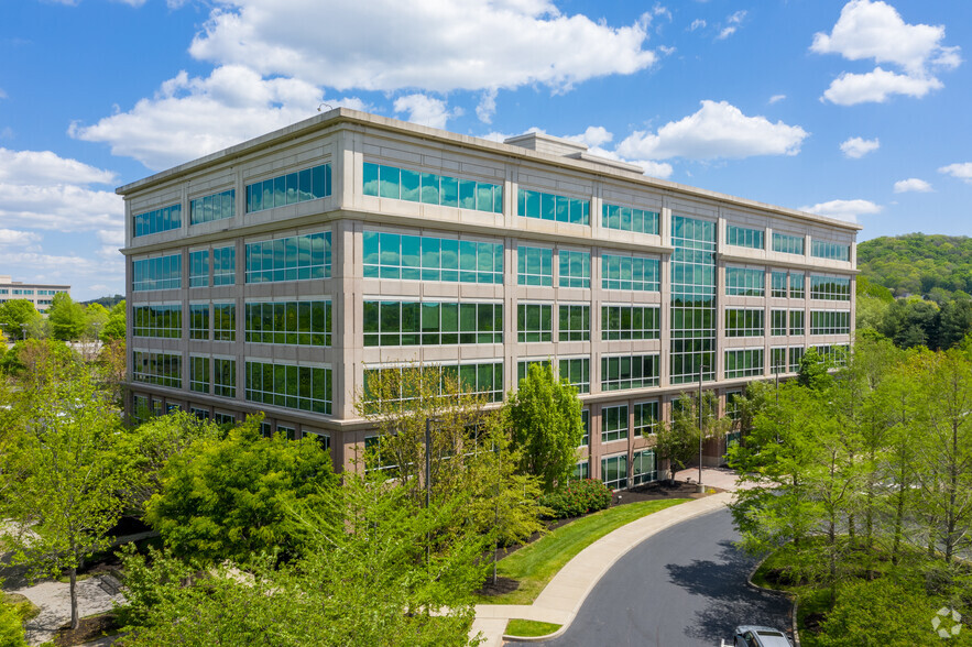 Primary Photo Of 725 Cool Springs Blvd, Franklin Office For Lease